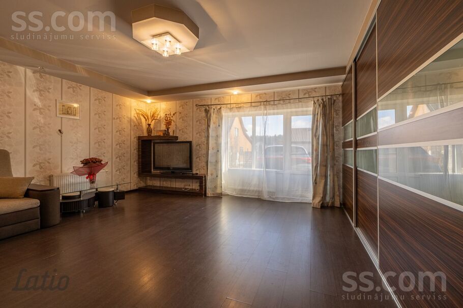 Ganību 6, Jēkabpils un raj., Jēkabpils — maja