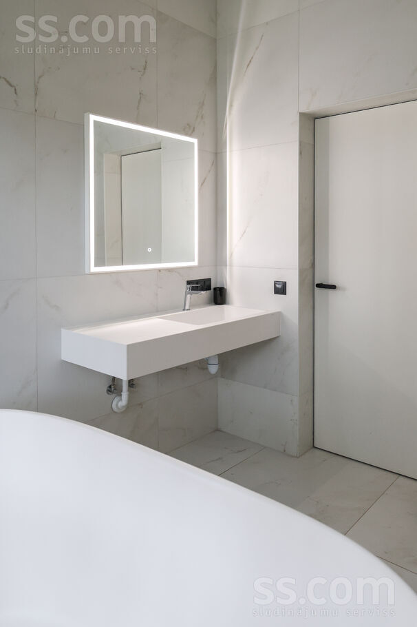 Saulesbrieži, Saulgoži, Rīgas rajons, Ķekavas pag. — maja