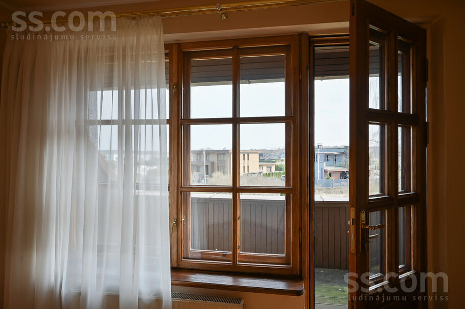 Tulpju iela 11, Katlakalns, Rīgas rajons, Ķekavas pag. — maja