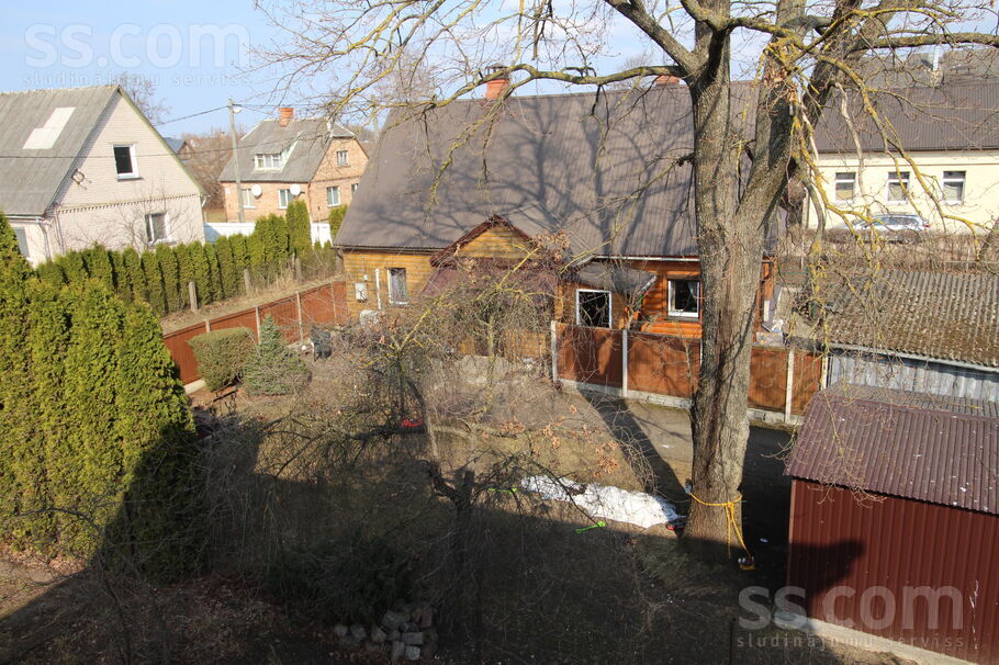 Aptiekas 40, Daugavpils un raj., Daugavpils — dzivoklis