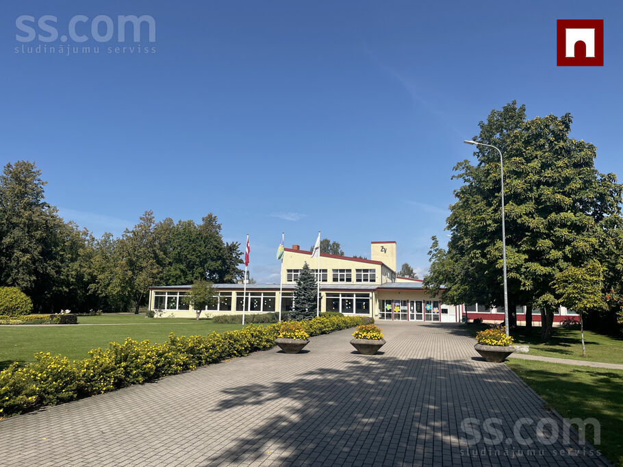 Upes 1, Zvejniekciems, Saulkrastu l. t. — zeme