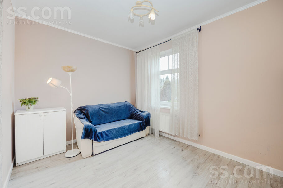 Ezeriņi mājas, Rīgas rajons, Sigulda — maja