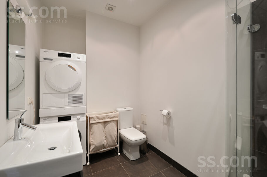 Pulkv. Brieža 7, Rīga — dzivoklis