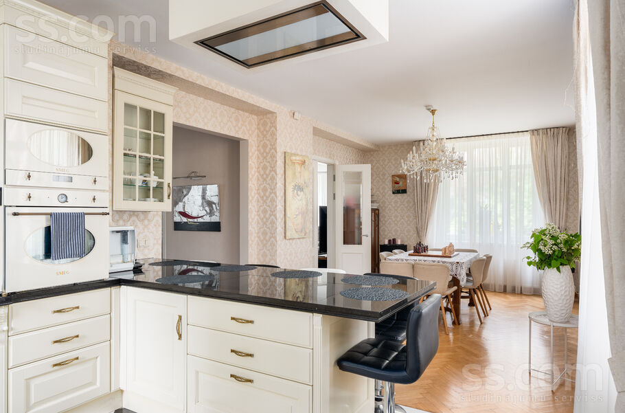 Poruka, Rīga — maja