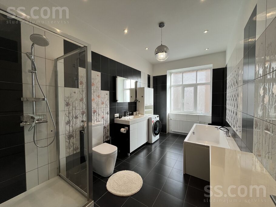 Krišjāņa Valdemāra 20/24, Liepāja un raj., Liepāja — dzivoklis