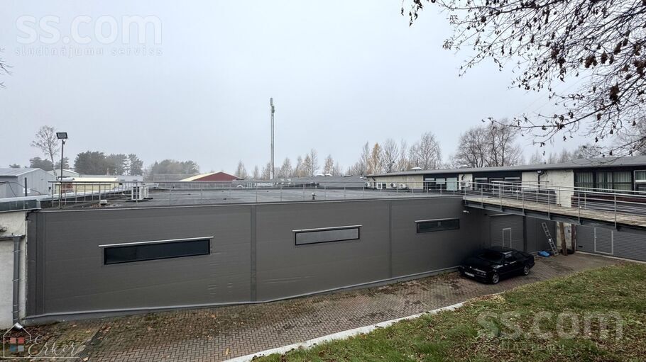 Brīvības gatve 6898, Rīga, Jugla — telpa