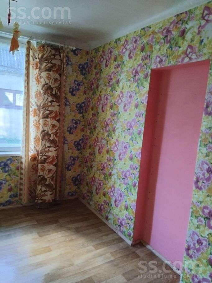 Ozolnieku 19b, Rīga — maja