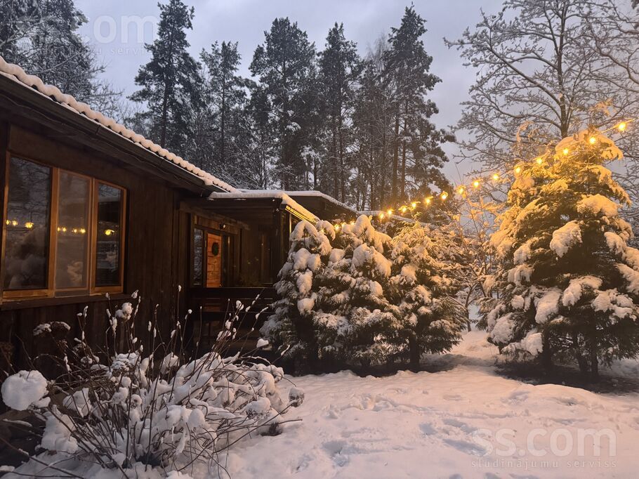 Ramanu 8, Upesciems, Rīgas rajons, Garkalnes nov. — maja