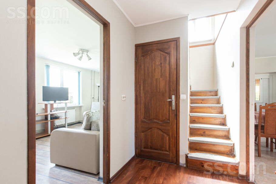 Jūras 10, Ragaciems, Tukums un raj. — maja