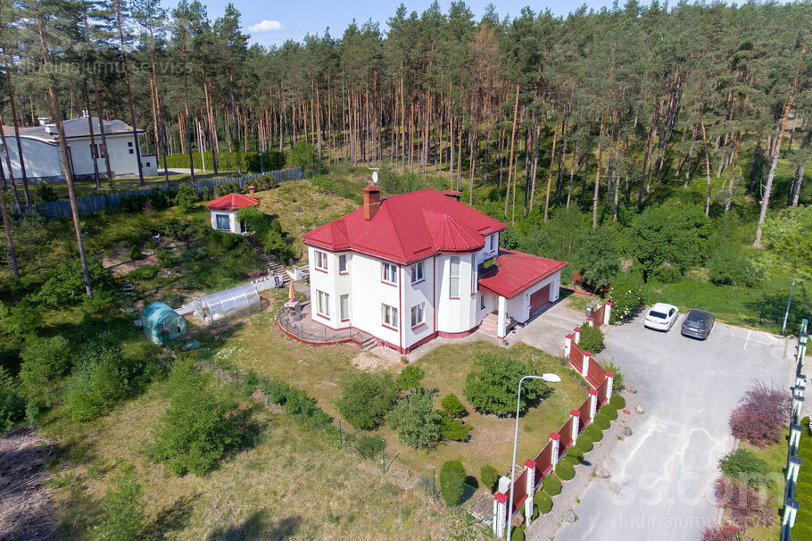 Mašēnu iela 9, Berģi, Rīgas rajons, Garkalnes nov. — maja