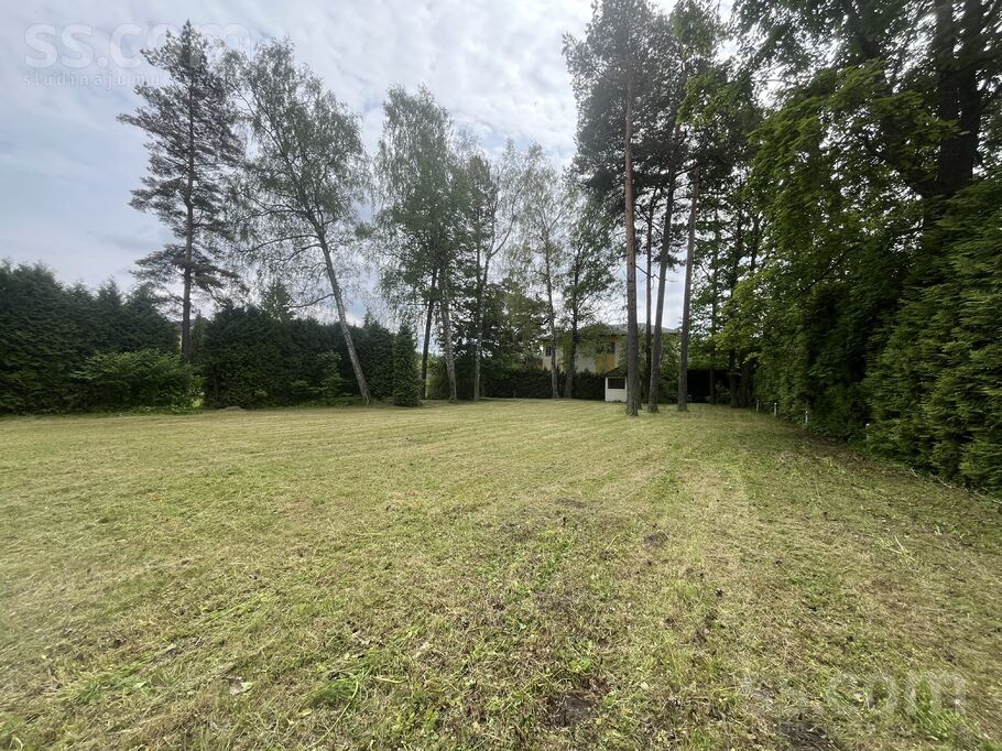 Asaru prospekts 12, Jūrmala — zeme