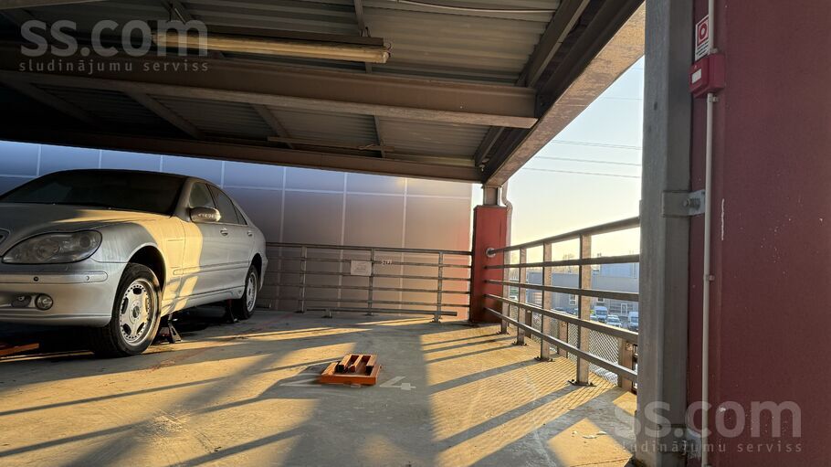 Priedaines 74, Rīga, Zolitūde — telpa