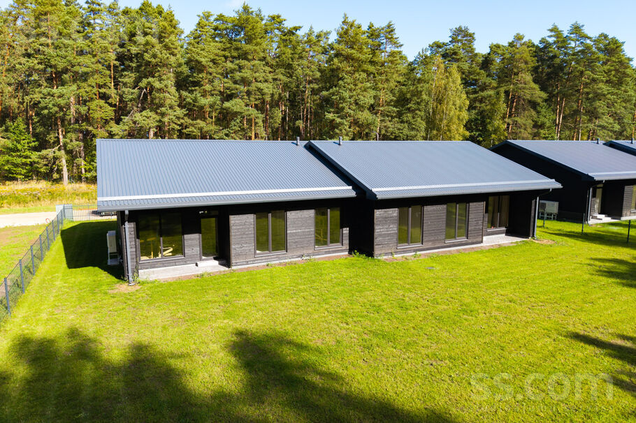 Elizabetes 22, Spilve, Rīgas rajons, Babītes pag. — maja