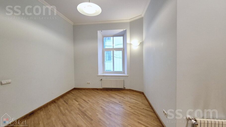 Dzirnavu 55, Rīga — birojs