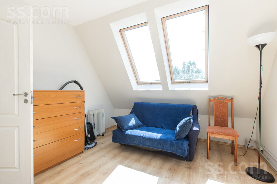 Jūras 10, Ragaciems, Tukums un raj. — maja