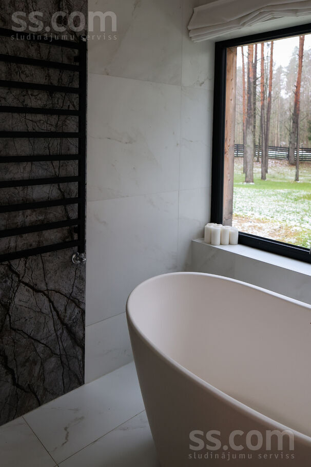 Saulesbrieži, Saulgoži, Rīgas rajons, Ķekavas pag. — maja