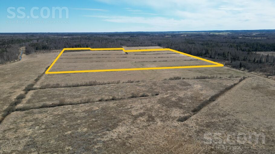 Upeslejas, Valka un raj., Smiltenes pag. — zeme