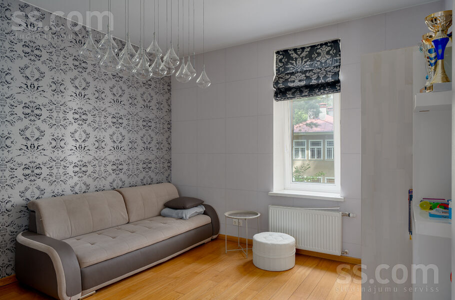 Poruka, Rīga — maja