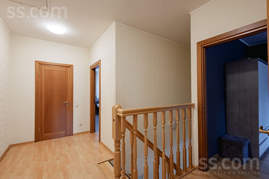 Jūrkalnes 75, Rīga — maja