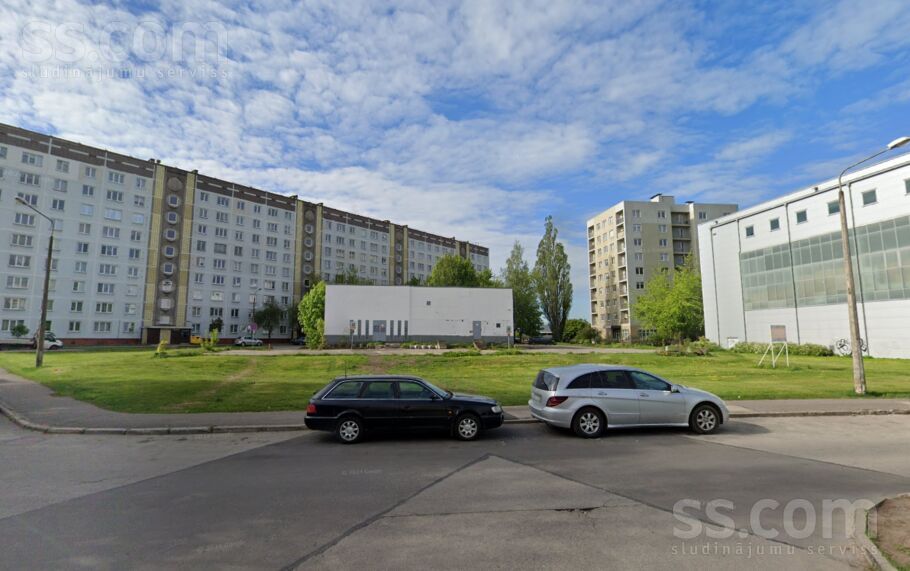 Tīnūžu 4a, Rīga — zeme