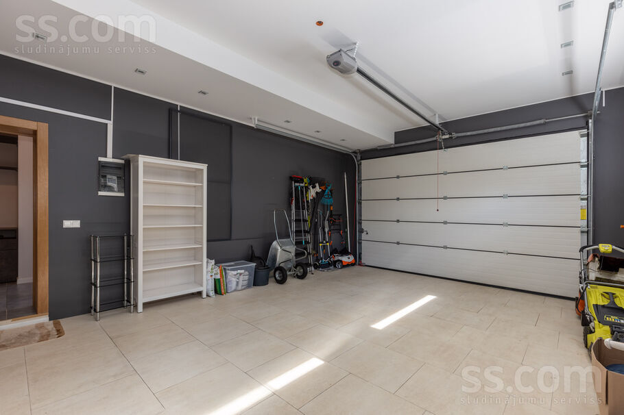 Lielā iela 52, Mārupe, Rīgas rajons, Mārupes pag. — maja