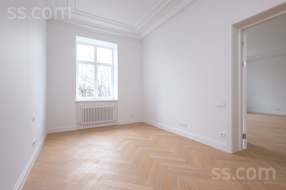 Raiņa bulv. 27, Rīga — dzivoklis