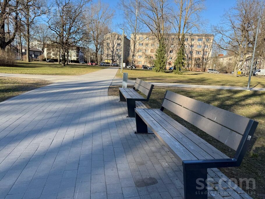 Zaļenieku 22, Rīga — dzivoklis