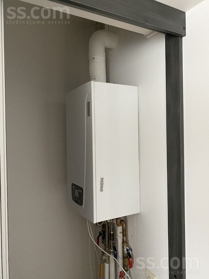 Melluzu prospects 77, Jūrmala — dzivoklis