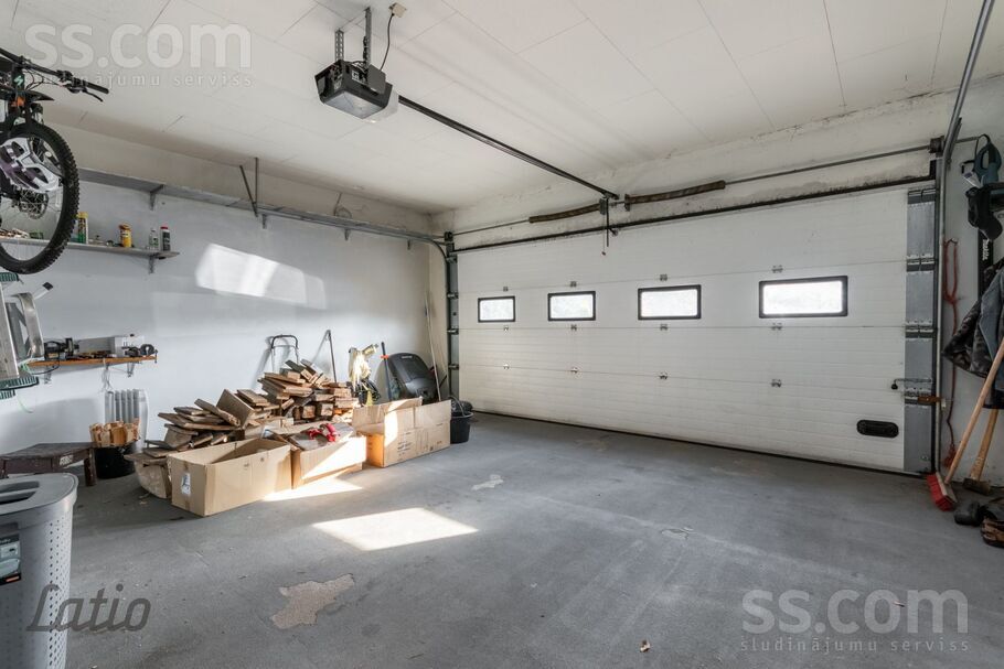 Ošu 20, Mežāres, Babītes pag. — maja