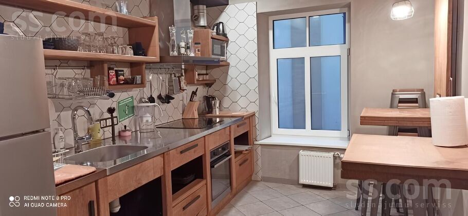 Vaļņu 41, Rīga — maja