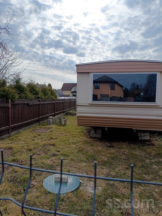 Doles dārzs 119, Dole, Rīgas rajons, Salaspils l. t. — maja