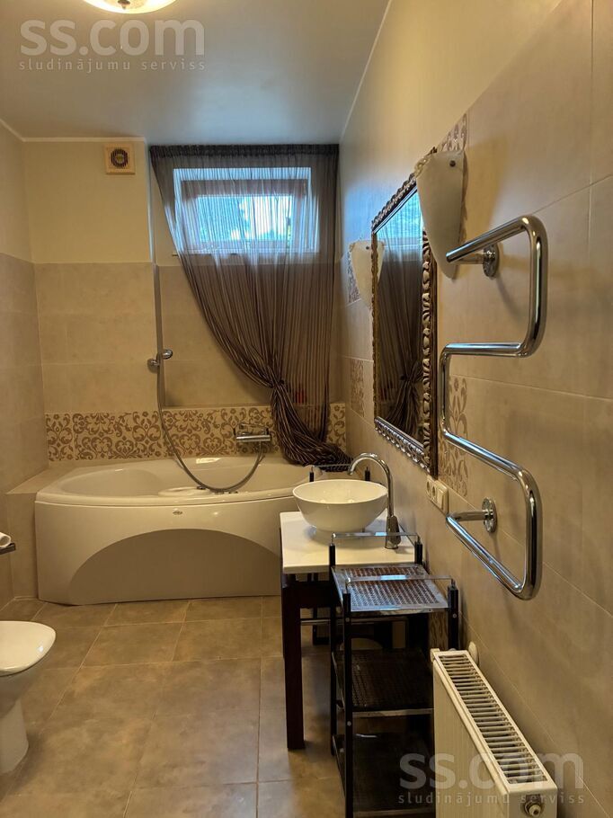 Baļķu 5, Jūrmala — maja