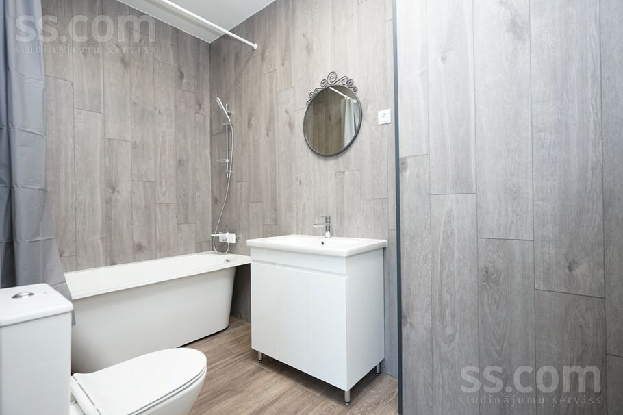 Elizabetes 35, Spilve, Rīgas rajons, Babītes pag. — maja