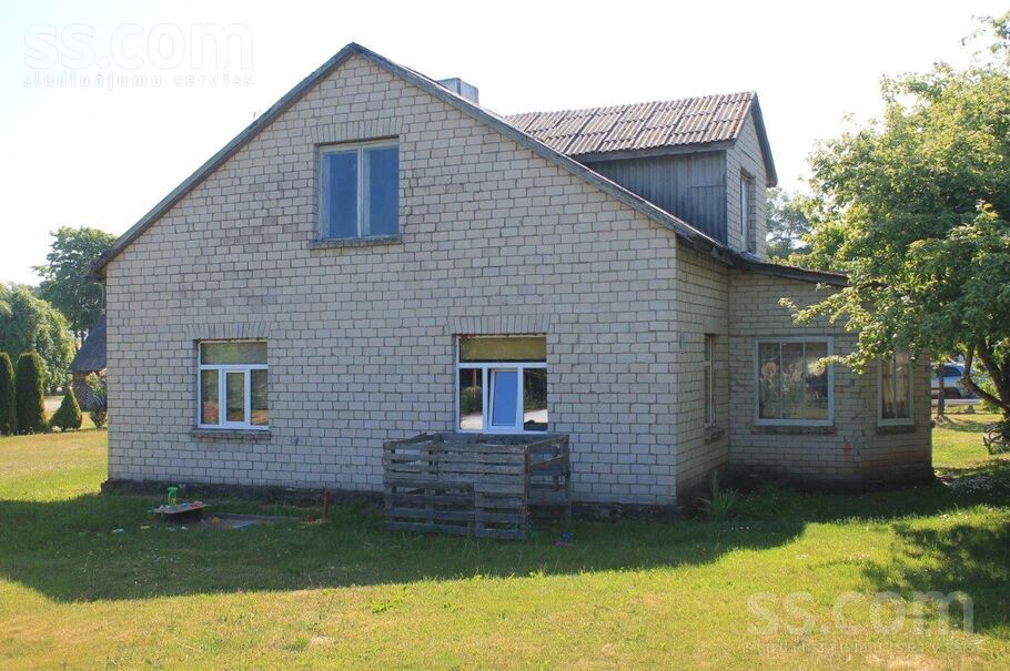 Ošu 2, Roja, Talsi un raj., Rojas pag. — maja