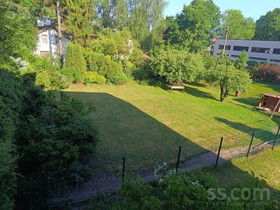 Jūrmalas g. 60, Rīga — zeme