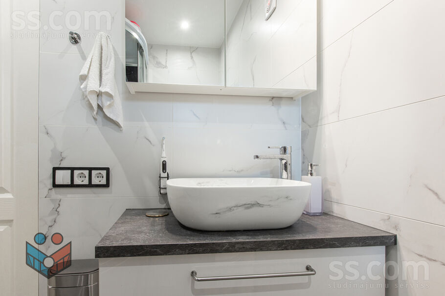 Lefkoju 17, Ziedonis, Rīgas rajons, Ķekavas pag. — maja