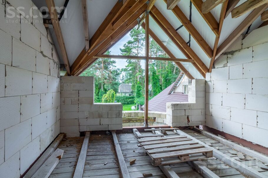 Kurzemes iela 5, Jūrmala — maja