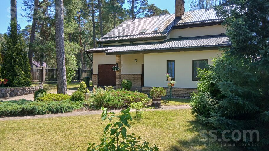 Skuju iela 26, Rīgas rajons, Saulkrasti — maja
