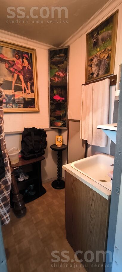 Buru iela 32, Ziemeļblāzma, Limbaži un raj., Skultes pag. — maja