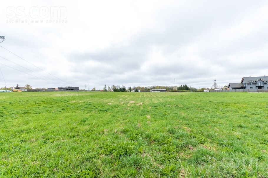 Mazā senču iela, Ķekava, Rīgas rajons, Ķekavas pag. — zeme