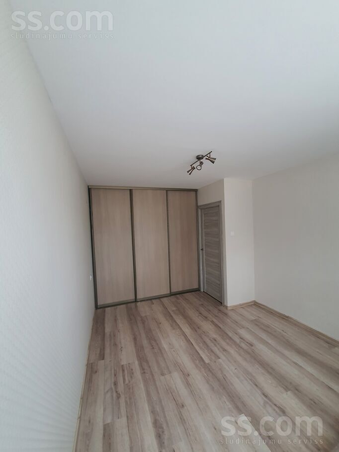 Pils iela 32 y, Madona un raj., Varakļāni — dzivoklis