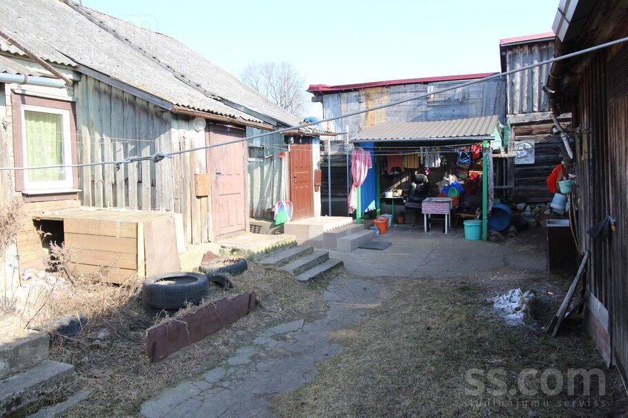 Valmieras 70, Daugavpils un raj., Daugavpils — dzivoklis