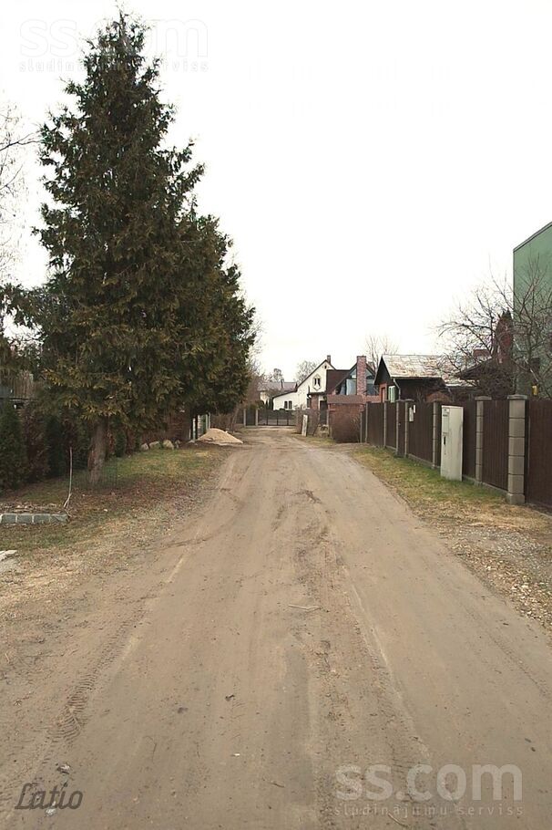 Dārziņu 9. l. 42, Rīga — zeme
