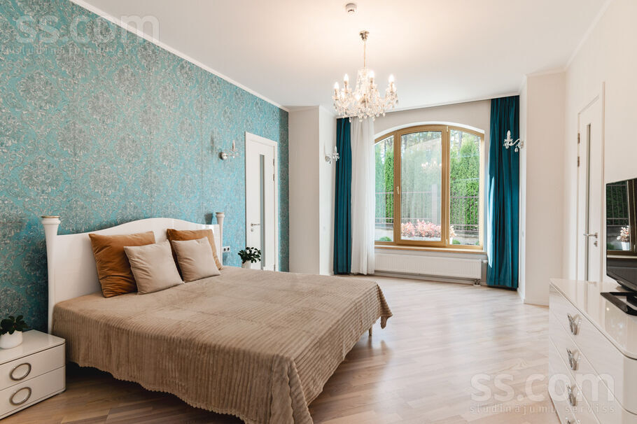 Ezerparka iela, Berģi, Rīgas rajons, Garkalnes nov. — maja