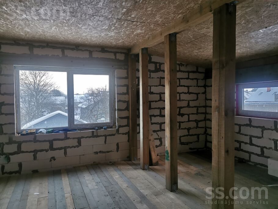 Saules 107, Ventspils un raj., Ventspils — maja