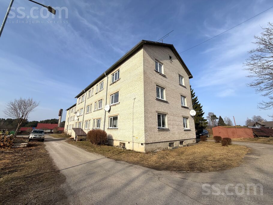 Dzintaru iela 10, Mērsrags, Talsi un raj., Mērsraga pag. — dzivoklis
