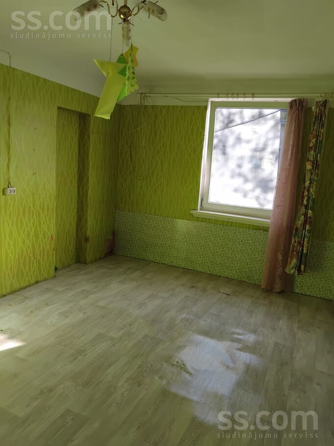 Ozolnieku 19b, Rīga — maja