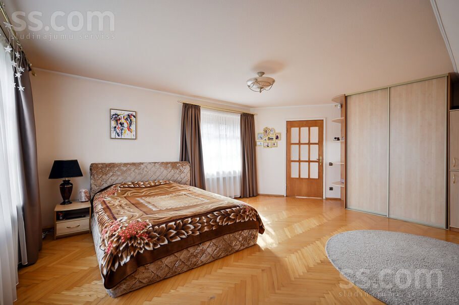 Tulpju iela 11, Katlakalns, Rīgas rajons, Ķekavas pag. — maja