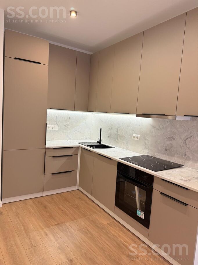 Bruņinieku 93, Rīga — dzivoklis