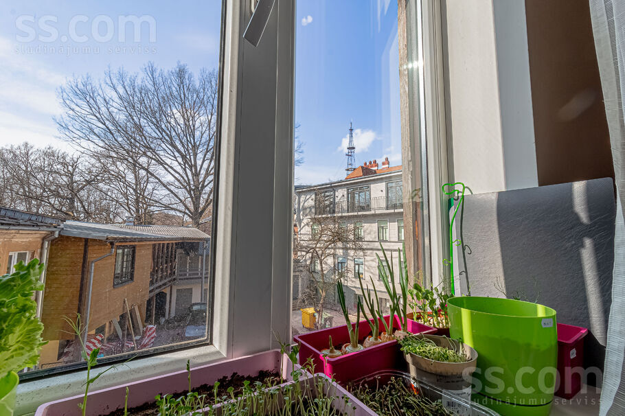 Zeļļu 13, Rīga — dzivoklis